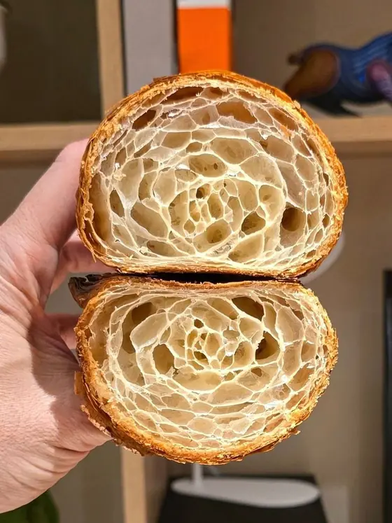 كرواسون قرص العسل