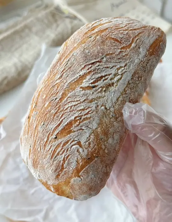 رغيف شاباتا طازج